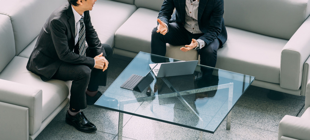 ②自治体に相談して探す