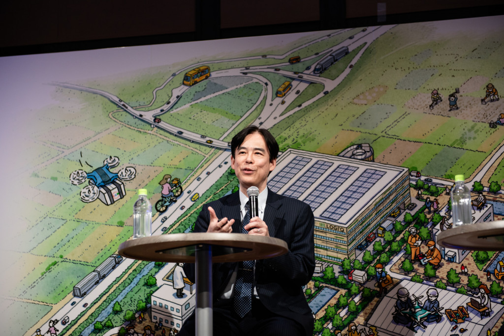 尾形 哲也氏